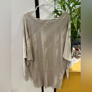Elegant Women's Long Sleeve Top in Light Gray